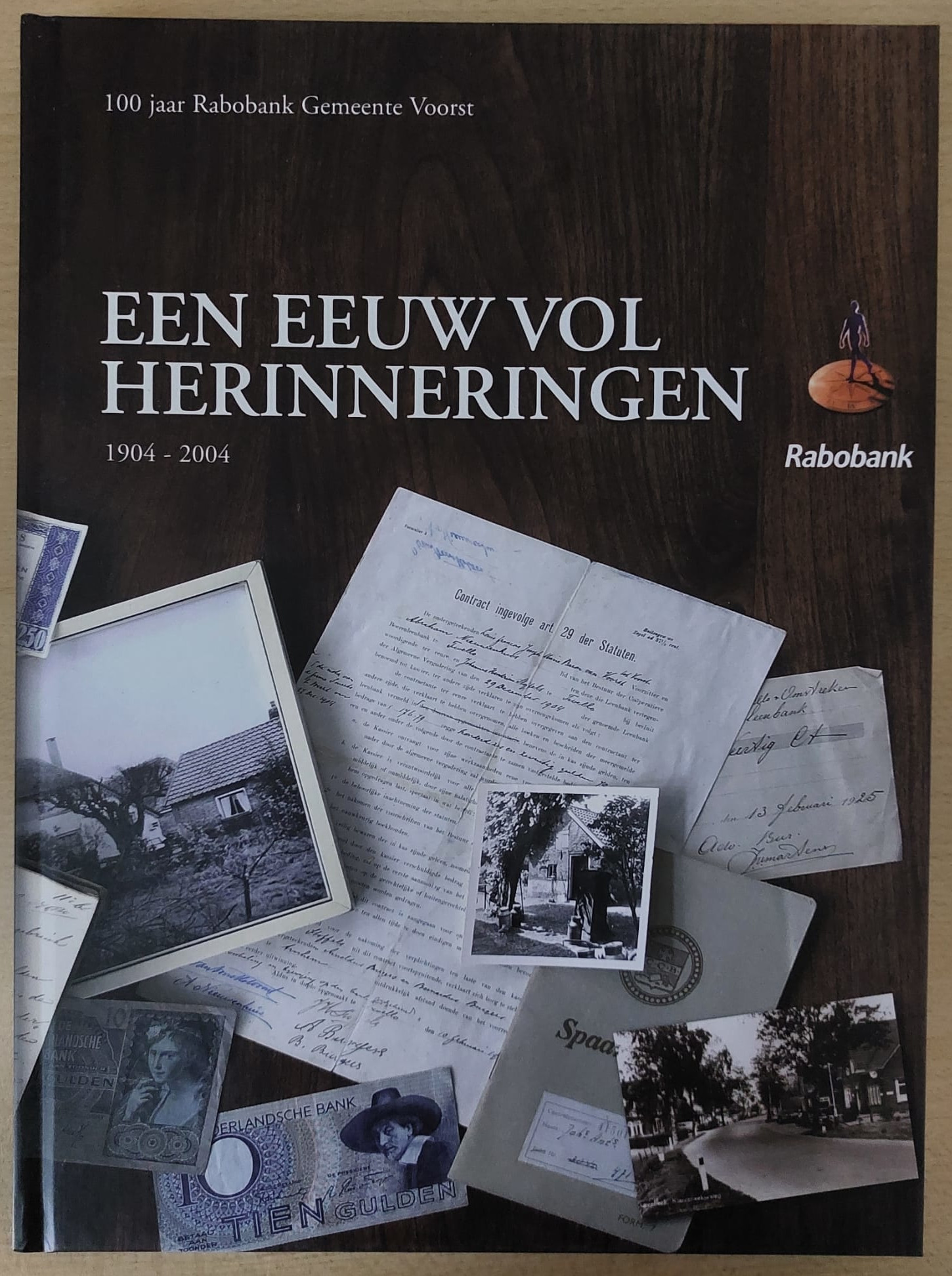 EEN EEUW VOL HERINNERINGEN