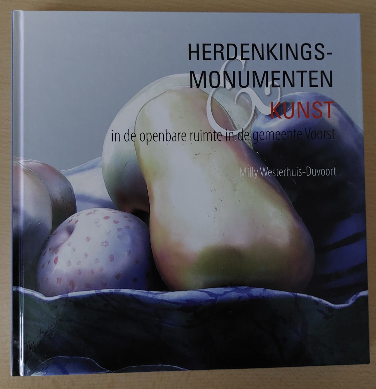 HERDENKINGS-
MONUMENTEN